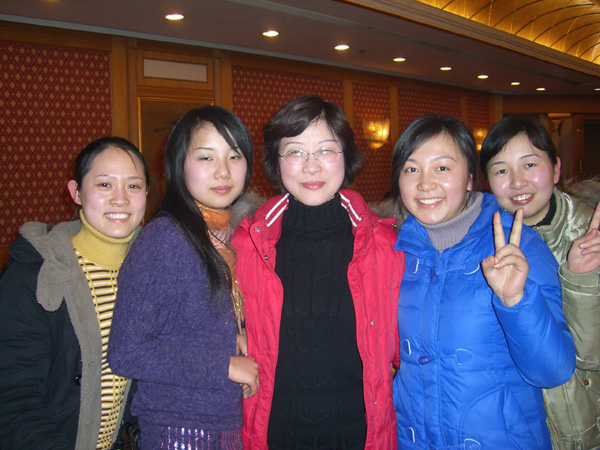 广联2008团年宴暨2007年度先进员工表彰大会剪影