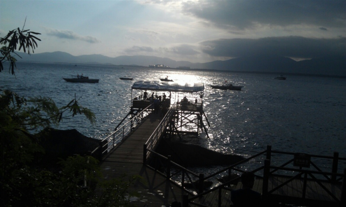 夕阳海畔