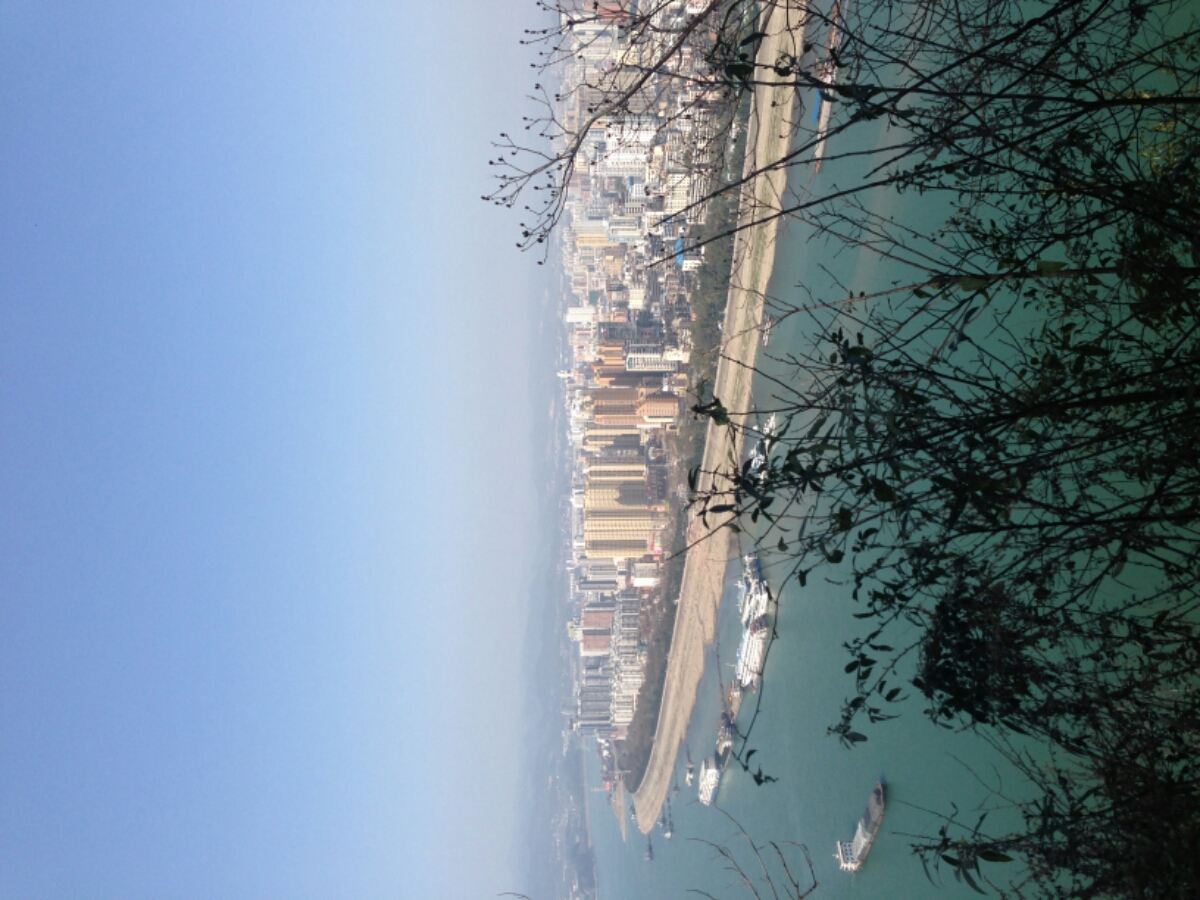 碧水蓝天