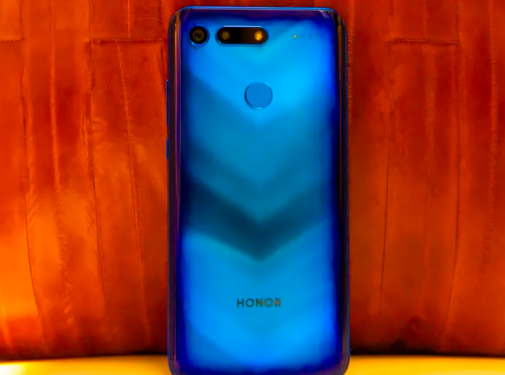荣耀V20迎CES2019首秀 4800万镜头引围观！
