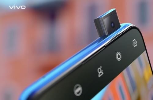 vivo V15 Pro宣传视频曝光 后置三摄真机提前感受下