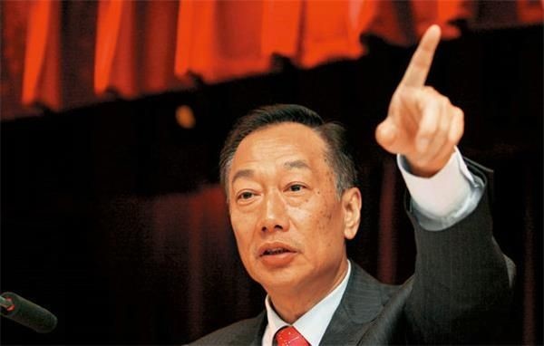 郭台铭正式卸任富士康董事长 CEO由九人委员会代替  CNMO