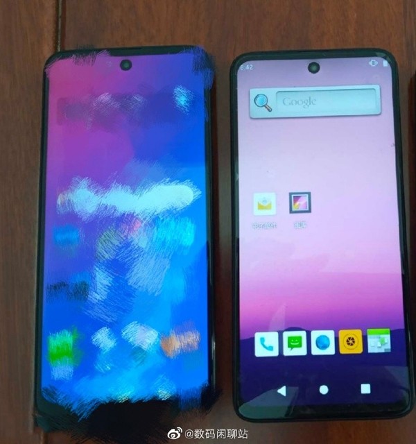 疑似realme 6真机图曝光 百元挖孔屏手机可以期待一下